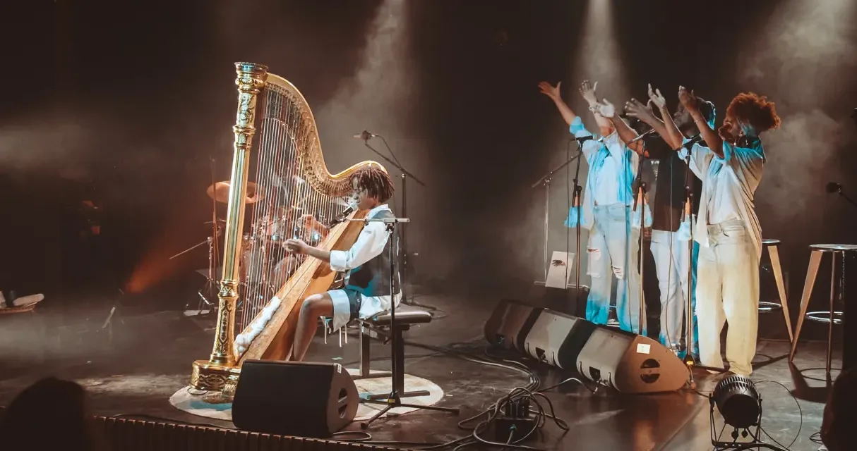 Sophye Soliveau sur France 4 : la harpiste soul enchante la scène du Bozar