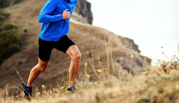 Ultra-trail du Mont-Blanc sur France 2 : 170 kilomètres et 10 000 mètres de dénivelé pour repousser l’impossible