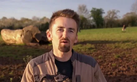 L’amour est dans le pré saison 21 sur M6 : le chien de Maëva crée la première tension chez Fabien
