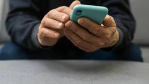 90′ Enquêtes sur TMC : plongée dans les arnaques au téléphone portable ce lundi en deuxième partie de soirée