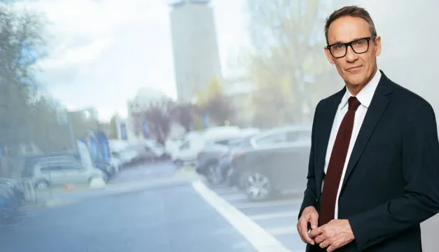Arnaques ! sur M6 : Julien Courbet démasque un séducteur aux dizaines de victimes ce vendredi soir