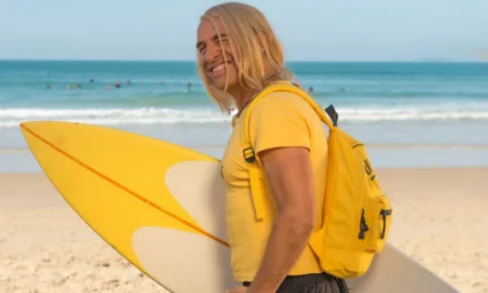 Brice 3 sur Gulli : Jean Dujardin rechausse le surf pour voler au secours de Marius à l’autre bout du monde