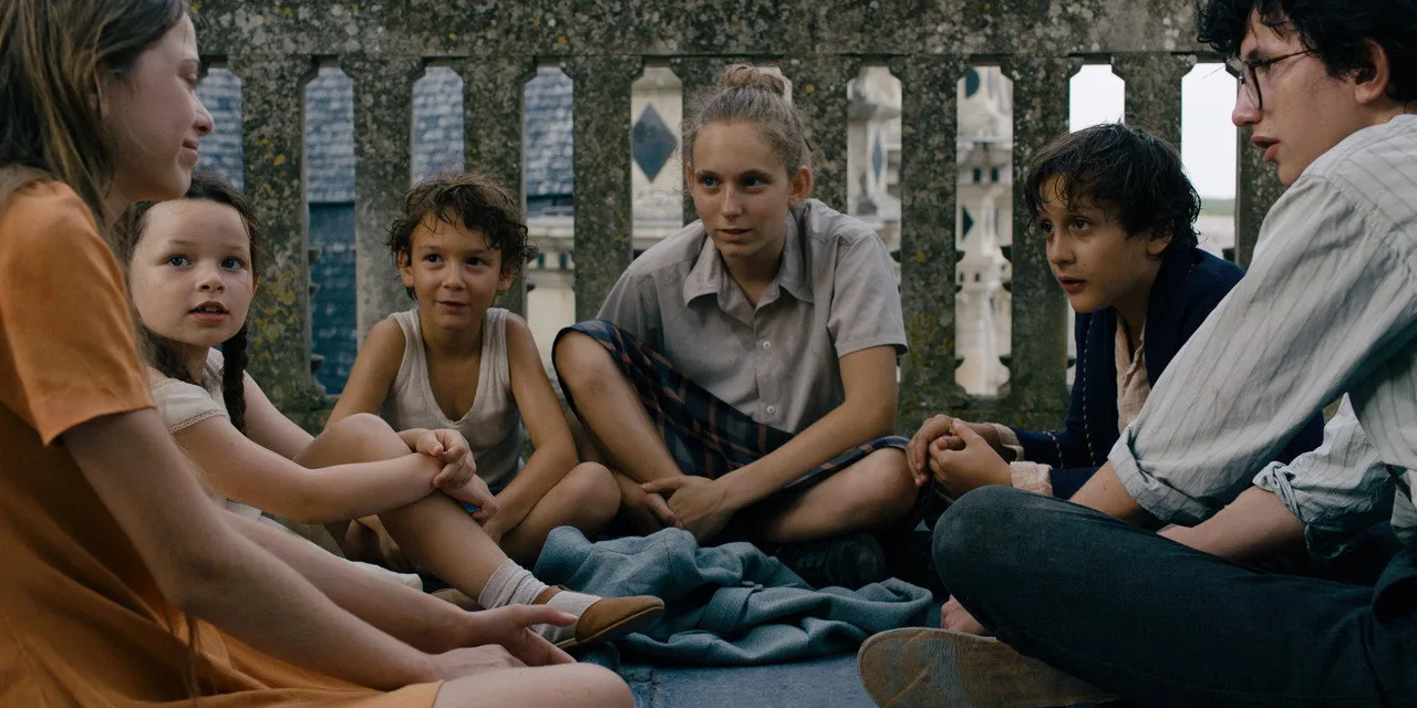 Cœurs vaillants sur 6ter : Camille Cottin cache six enfants juifs au château de Chambord en 1942