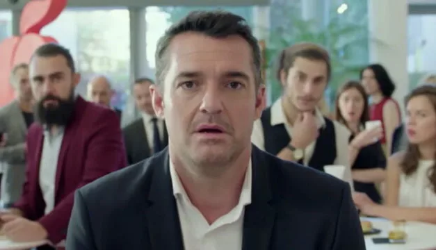 Divorce Club sur W9 : Arnaud Ducret transforme sa rupture en fête déjantée ce mardi soir
