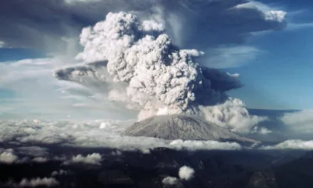 Hors de contrôle sur RMC Découverte : le mont Saint Helens, quand une montagne explose et change de visage