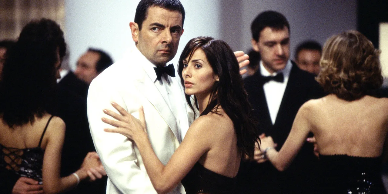 Johnny English sur RMC Story : Rowan Atkinson en espion catastrophe prêt à sauver la Couronne malgré lui