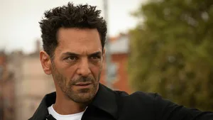 La cible sur TF1 Séries Films : Tomer Sisley, garde du corps accusé d’avoir fait disparaître sa propre famille, ce dimanche soir