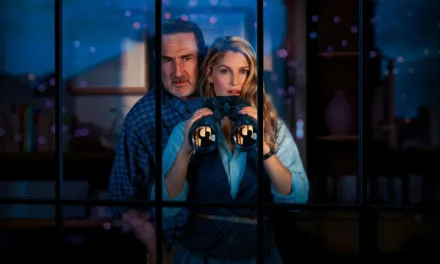 Le Crime du 3e étage sur Canal+ Box Office : Laetitia Casta soupçonne son voisin dans le thriller malicieux de Rémi Bezançon