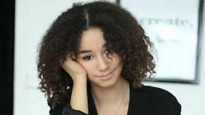 Léna Situations sur France 2 : « Celui où ils disent au revoir » clôt dix ans de vlogs d’août à l’Accor Arena