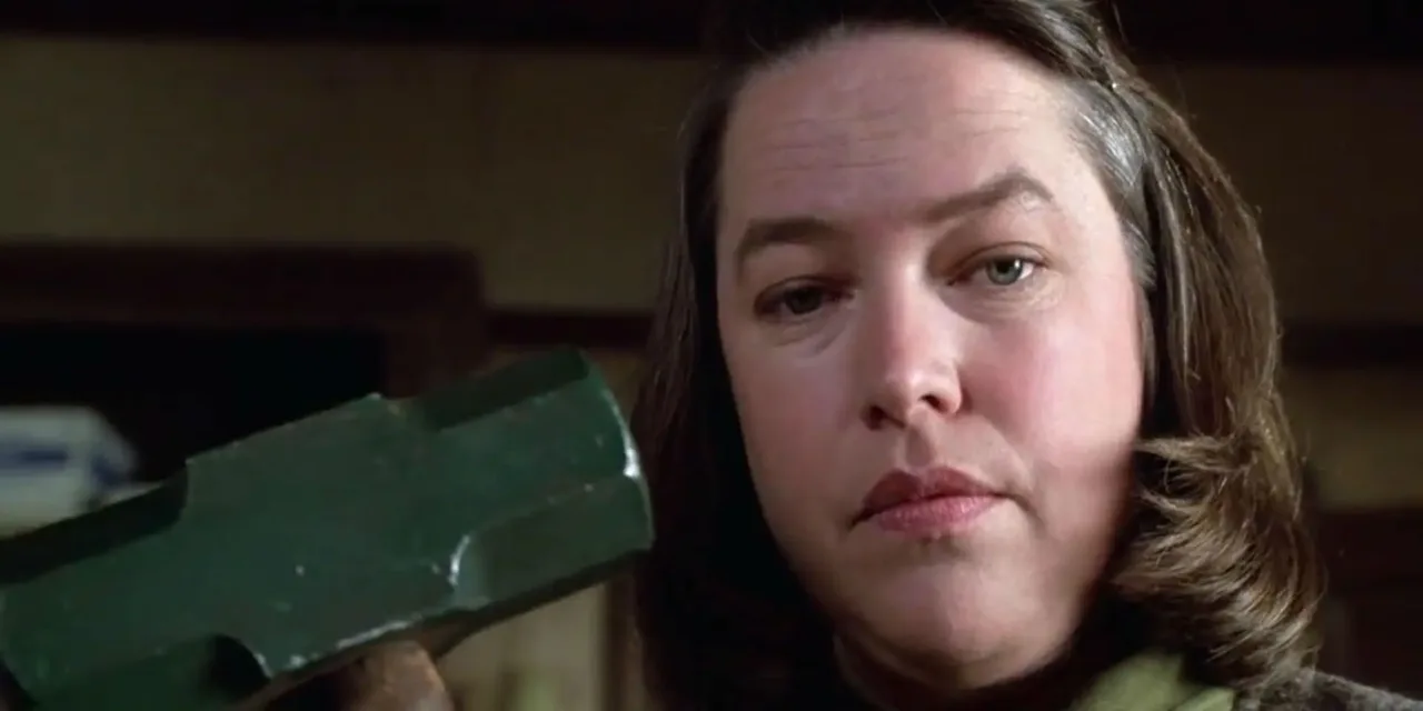 Misery : cette scène particulièrement violente est très différente dans le roman de Stephen King