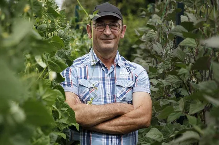L’amour est dans le pré 2026 : Yannick se rapproche de Caroline malgré l’avis de ses proches