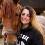 L’amour est dans le pré saison 21 : qui est Manon, éleveuse et dresseuse de chevaux en Haute-Garonne ?