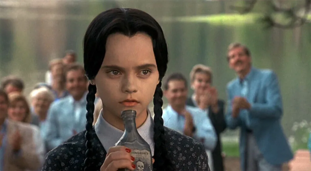 Les valeurs de la famille Addams : comment se termine le film et que devient Debbie ?