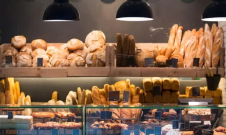 Arnaques ! sur M6 : Julien Courbet démonte les pièges tendus par de faux petits commerçants