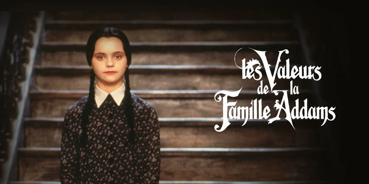 Les valeurs de la famille Addams : pourquoi Mercredi est-elle envoyée dans un camp de vacances ?