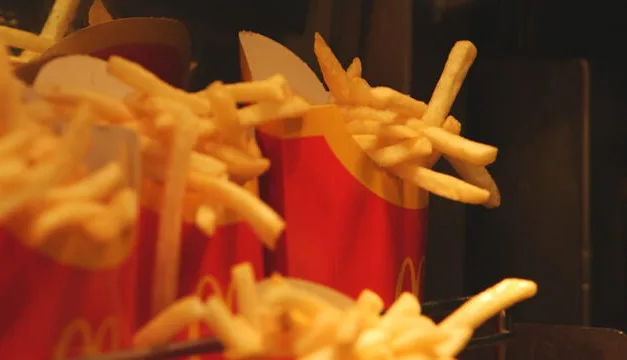 Inside McDo sur RMC Story : un an d’immersion dans l’enseigne dont la France est le deuxième marché mondial
