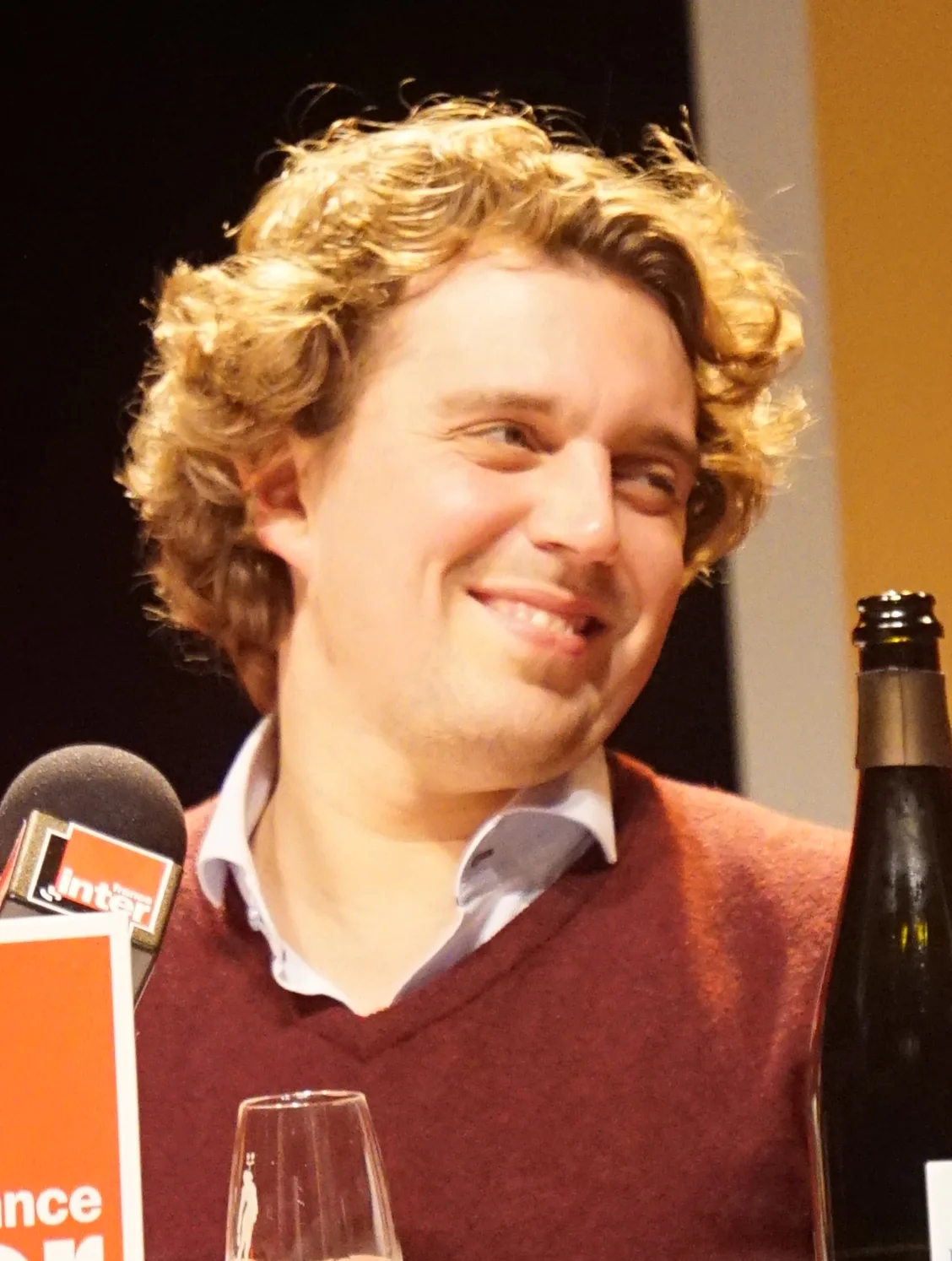 L'humoriste Alex Vizorek, qui présente la soirée consacrée à Jacqueline Maillan