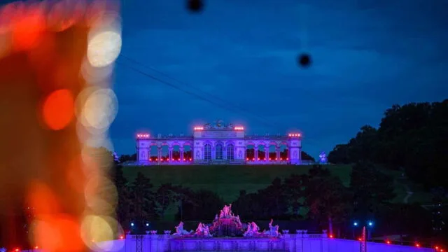 Le concert des nuits d’été de Schönbrunn sur France 4 : Bryn Terfel et le Philharmonique de Vienne illuminent les jardins impériaux