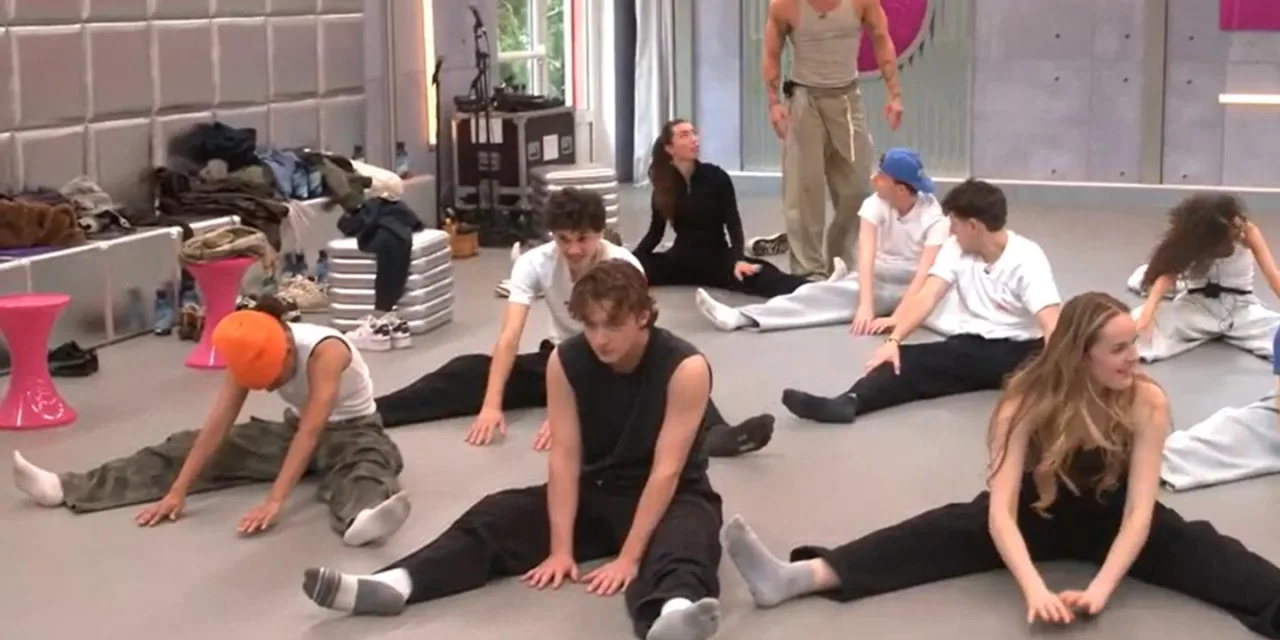 Star Academy quotidienne du 13 octobre : les élèves classés par niveau en danse, Morgan et Zoé prennent déjà l’avantage