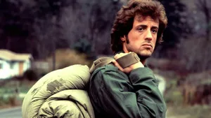 Rambo sur CStar : un vétéran du Vietnam à bout pousse un shérif au bras de fer, le film qui lança la légende