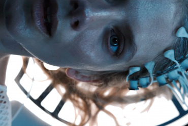 Oxygène : découvrez le teaser suffocant du prochain film d’Alexandre Aja  avec Mélanie Laurent